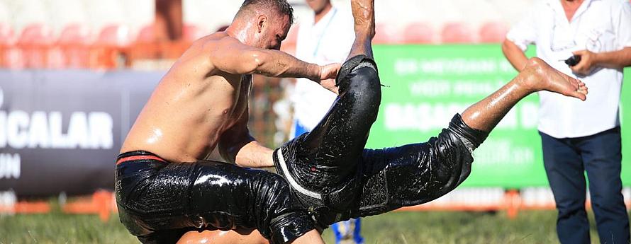Kırkpınar Yağlı Güreş Sporcularının Serbest Zaman Tutum Düzeylerinin İncelenmesi