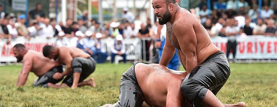CW Enerji Türkiye Yağlı Güreş Ligi Manavgat Belediyesi 11. Yağlı Pehlivan Güreşleri'ni Başpehlivan İsmail Balaban kazandı