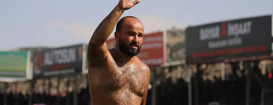 Orhan Okulu, Sındırgı Yağcıbedir Yağlı Pehlivan Güreşleri'nde başpehlivan oldu
