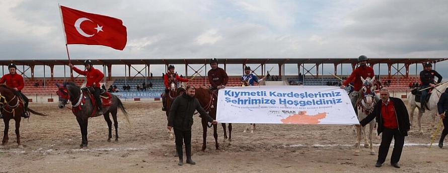 Uşak’ta Ciritler Depremzedeler İçin Atıldı